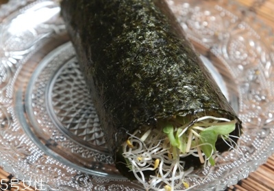 黃豆芽怎么發(fā)最快又好 自發(fā)黃豆芽的方法 黃豆芽怎么發(fā)最快又好 自發(fā)黃豆芽的方法