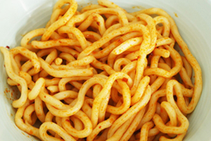 車仔面為什么有點酸？其實不是變質(zhì)了