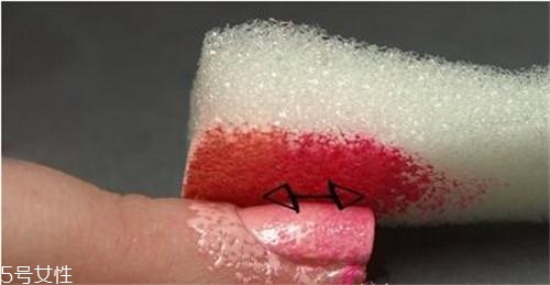 可撕指甲油哪個(gè)牌子好？女神都愛的六款健康指甲油