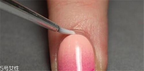 可撕指甲油哪個(gè)牌子好？女神都愛的六款健康指甲油