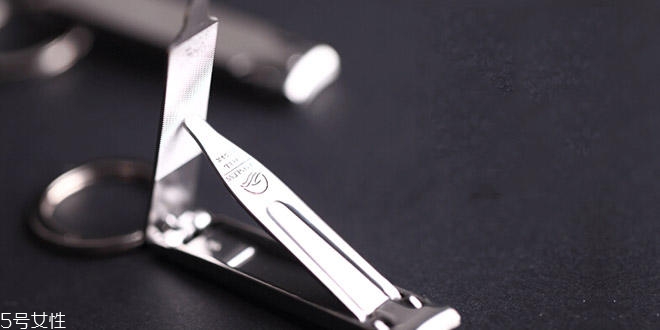 新娘美甲需要哪些工具？新娘美甲diy全攻略