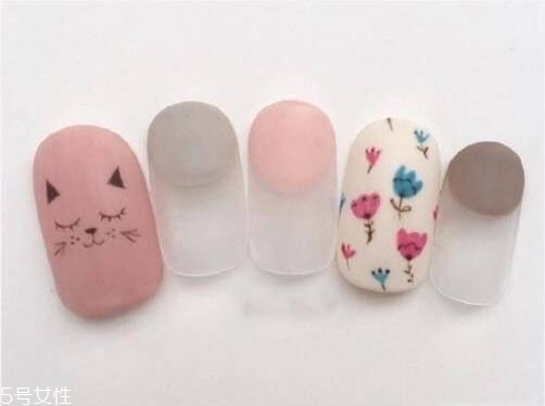 美甲容易掉是因為什么？指甲沒有磨光滑