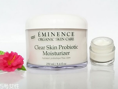 夏天油性皮膚用什么護膚品不油膩 油皮護膚品推薦