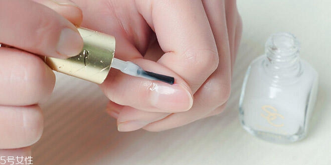 新娘美甲需要哪些工具？新娘美甲diy全攻略