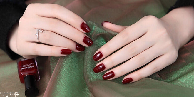 新娘美甲需要哪些工具？新娘美甲diy全攻略