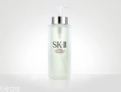 夏天油性皮膚用什么護膚品不油膩 油皮護膚品推薦