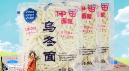 烏冬面是什么做的？