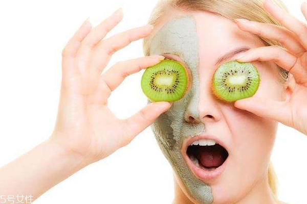 敏感發(fā)紅用什么護(hù)膚品？臉頰發(fā)紅的三個(gè)應(yīng)對(duì)措施