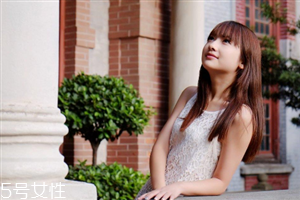 干皮膚用什么保濕最好 護(hù)理干性皮膚的特別點(diǎn) 干皮膚用什么保濕最好 護(hù)理干性皮膚的特別點(diǎn)