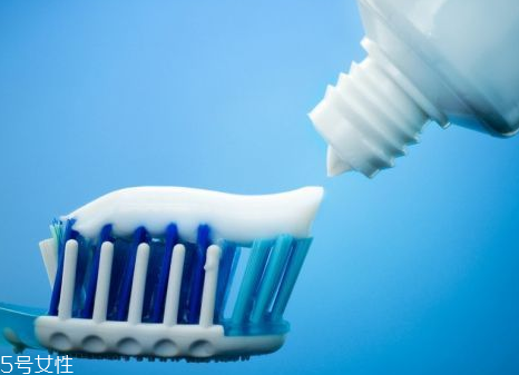 auromere薄荷味草本牙膏怎么樣？