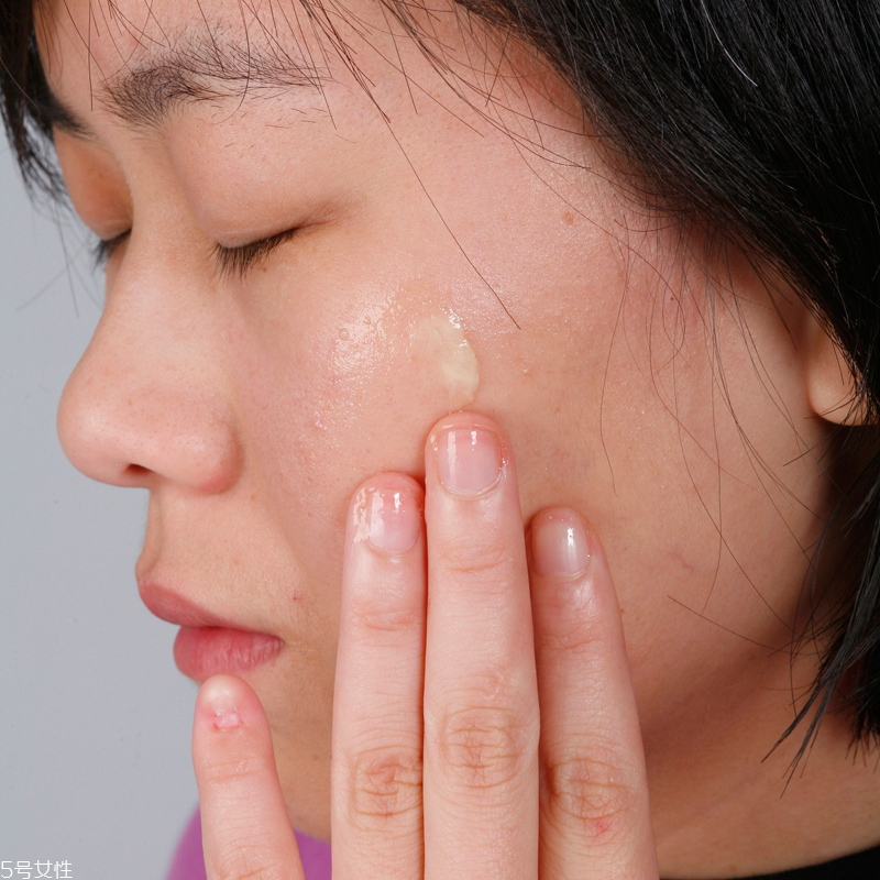 雞蛋護膚方法 怎么用雞蛋護膚 雞蛋護膚方法 怎么用雞蛋護膚