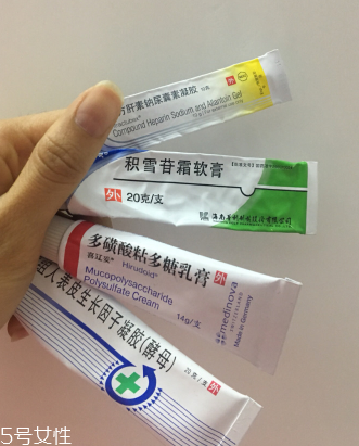 痘印顏色加深是怎么回事？補(bǔ)水還不夠