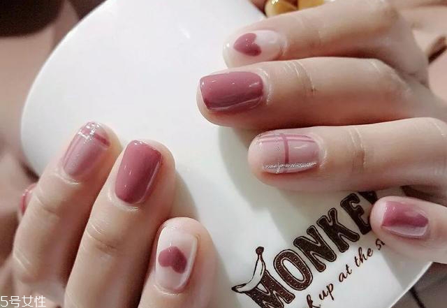 2018溫柔系美甲圖片 連男神都說(shuō)好看的5款溫暖美甲