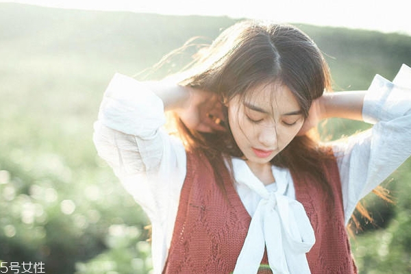 快速改善皮膚的方法 三種精華能應(yīng)急 快速改善皮膚的方法 三種精華能應(yīng)急