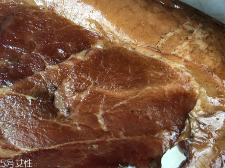 煙熏臘肉會(huì)致癌嗎？別大量吃就行