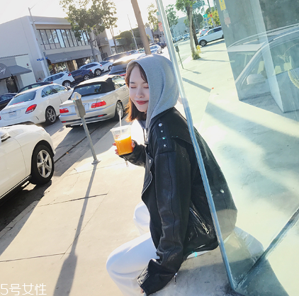 皮衣放久了掉皮怎么辦？皮衣掉皮輕松解決