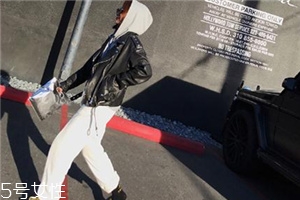 皮衣放久了掉皮怎么辦？皮衣掉皮輕松解決