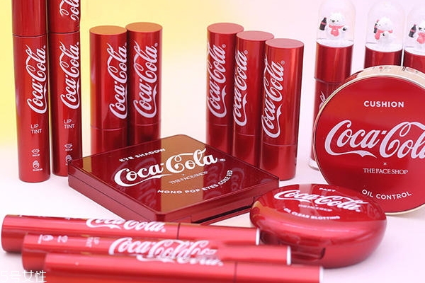可口可樂彩妝有哪些？可口可樂聯(lián)名菲詩小鋪彩妝盤點