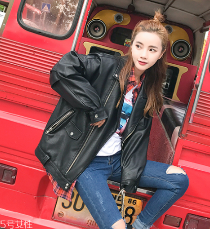 皮衣可以用濕毛巾擦嗎？避免大量沾水