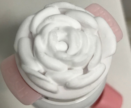 潔面泡沫和洗面奶的區(qū)別 潔面泡沫和洗面奶的區(qū)別