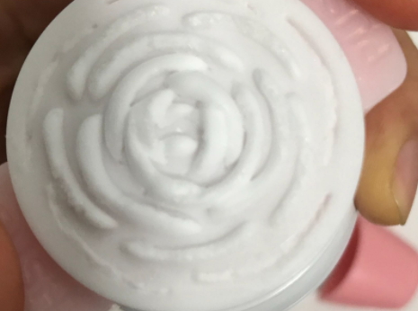 潔面泡沫和洗面奶的區(qū)別 潔面泡沫和洗面奶的區(qū)別