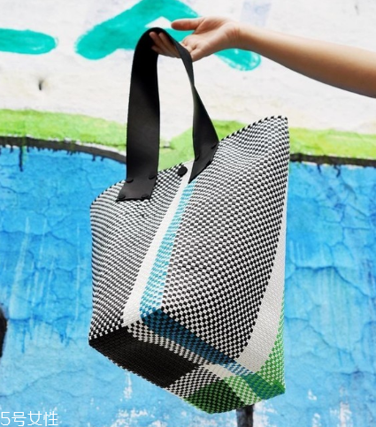 truss是什么牌子？度假風(fēng)包包首選