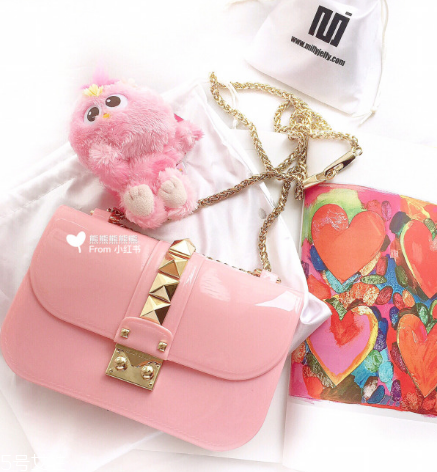 milly jelly果凍包多少錢？最適合春夏的包包