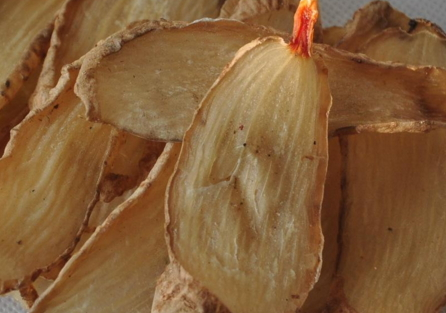 烏天麻和天麻的區(qū)別 烏天麻和天麻的區(qū)別