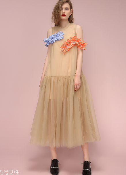 2022連衣裙流行趨勢？楚楚動人的仙女風范