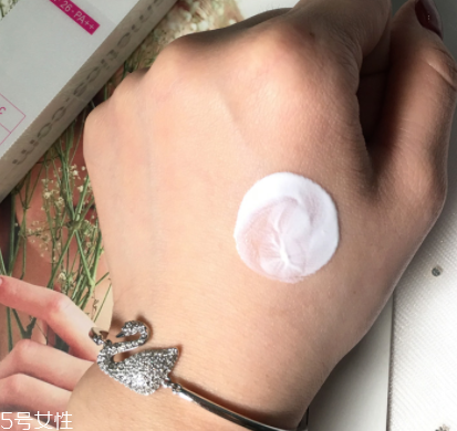 za隔離霜適合夏季嗎？五種功效不挑皮