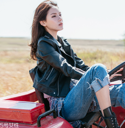 皮衣粘上502膠怎么辦？要小心清理