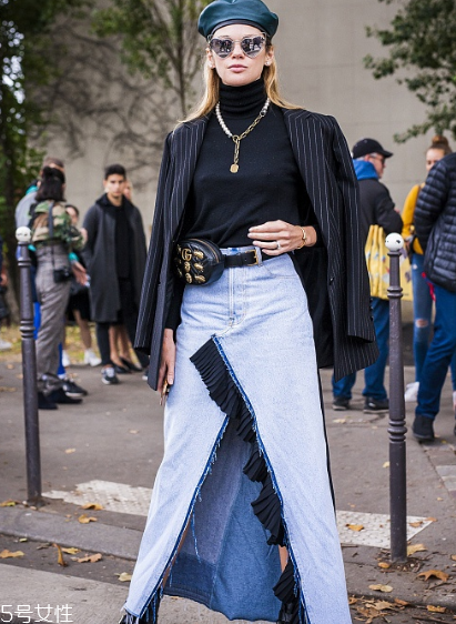 黑色打底衫怎么配衣服？時尚界的常青單品