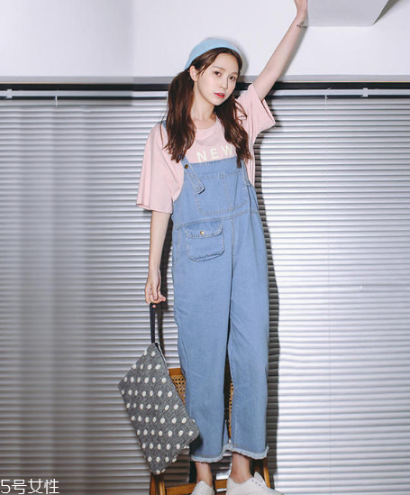 t恤怎么搭配好看？每天都有新花樣