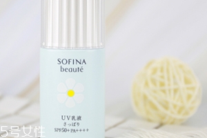 防曬乳可以當隔離用嗎？不可用在妝前