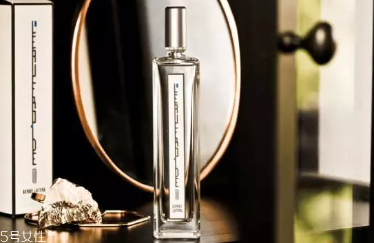 水生調(diào)香水有幾種？這三款香水讓你迷死人