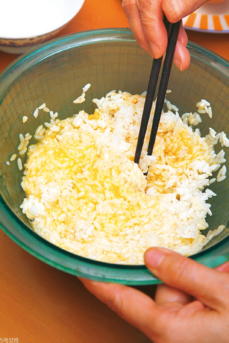 筷子什么材質(zhì)最好 各材質(zhì)筷子的優(yōu)缺點 筷子什么材質(zhì)最好 各材質(zhì)筷子的優(yōu)缺點