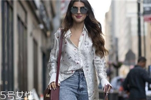 睡衣外穿怎么搭配好看？自由自在的慵懶少女