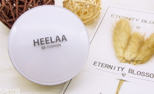 氣墊cc和粉餅的區(qū)別 氣墊cc和粉餅的區(qū)別