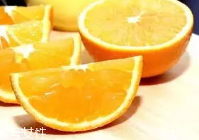 柑橘調(diào)香水好聞嗎？吃了這個(gè)大橘子