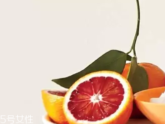 柑橘調(diào)香水好聞嗎？吃了這個(gè)大橘子