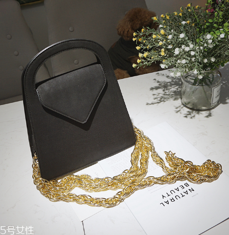 2022春夏包包流行趨勢(shì)？這些款式不能沒有