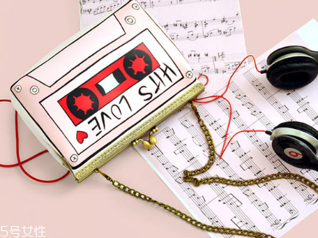 2022春夏包包流行趨勢(shì)？這些款式不能沒有