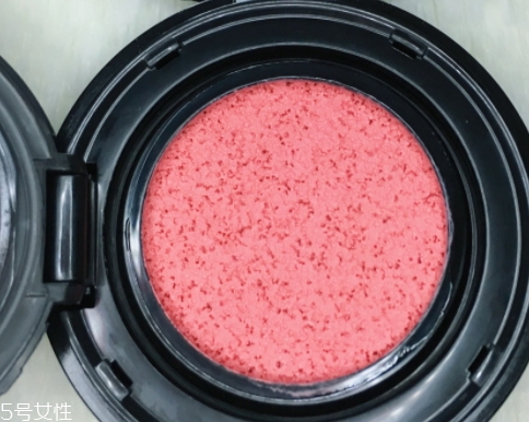 氣墊腮紅怎么用？隨身攜帶更方便