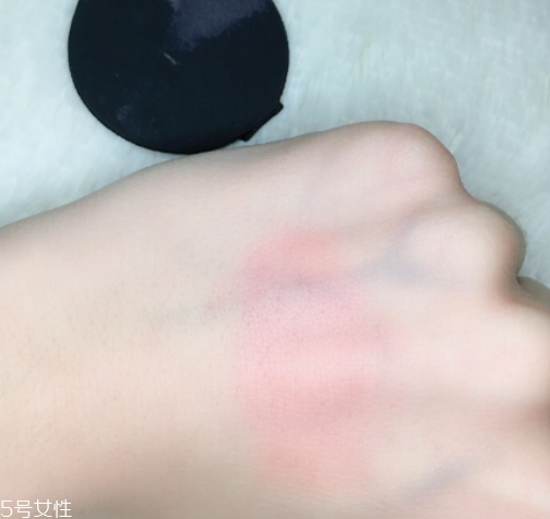 氣墊腮紅怎么用？隨身攜帶更方便