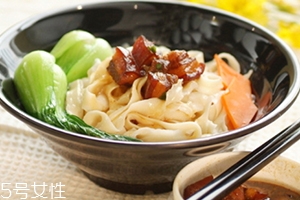 刀削面的鹵子怎么做？