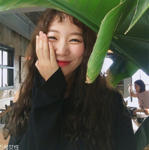 2022最流行的中長發(fā)型 2022最流行的發(fā)型之一 2022最流行的中長發(fā)型 2022最流行的發(fā)型之一