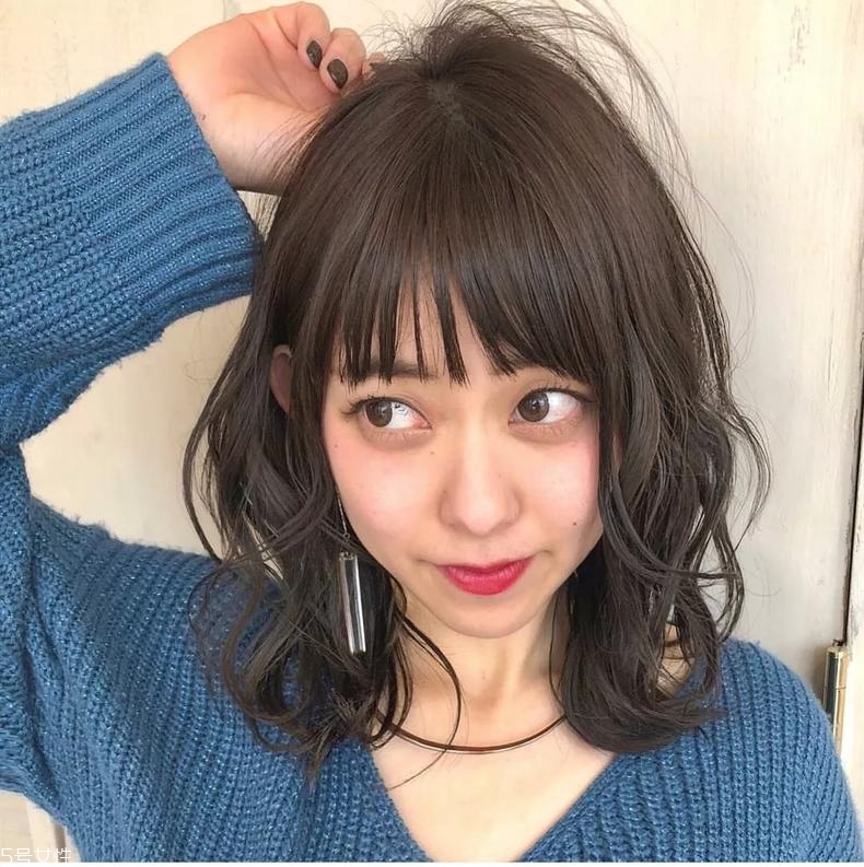 齊肩發(fā)型2018歐美 中西合璧的時尚發(fā)型 齊肩發(fā)型2018歐美 中西合璧的時尚發(fā)型