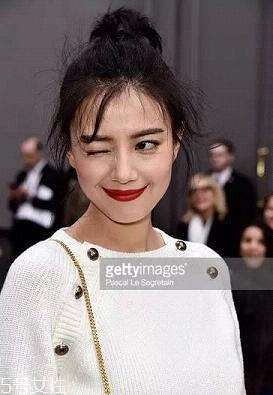 丸子頭適合什么臉型 一秒扎成的超美丸子頭 丸子頭適合什么臉型 一秒扎成的超美丸子頭