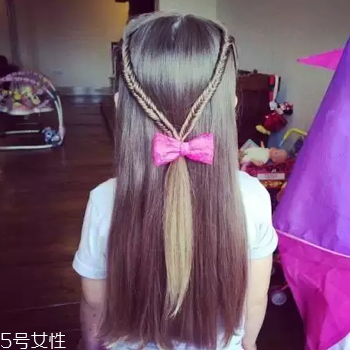 八字劉海怎么弄才好看 可愛(ài)軟萌的小女孩發(fā)型綁扎方法 八字劉海怎么弄才好看 可愛(ài)軟萌的小女孩發(fā)型綁扎方法