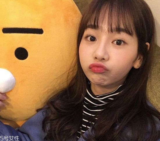 2022年最流行什么發(fā)型女 好看又顯氣質(zhì) 2022年最流行什么發(fā)型女 好看又顯氣質(zhì)